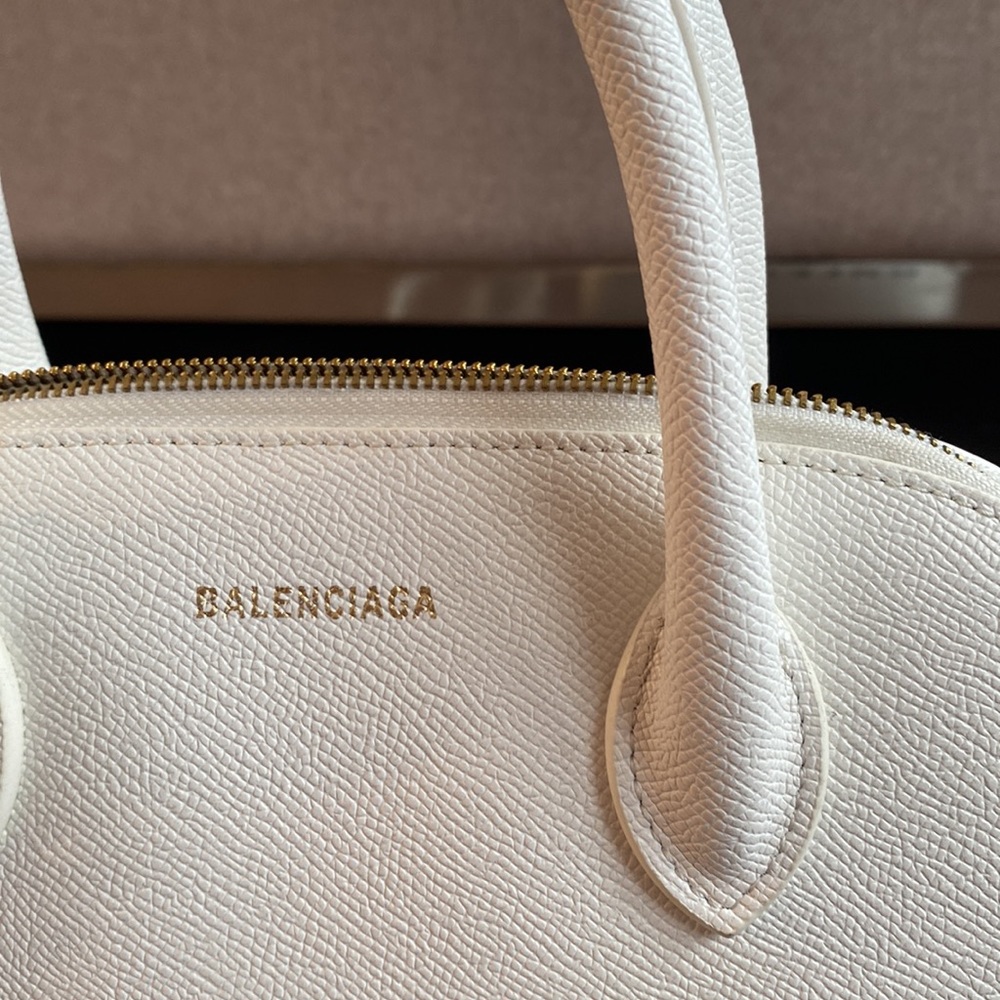 BALENCIAGA • White Leather Small Ville Bag - Picture 4 of 16